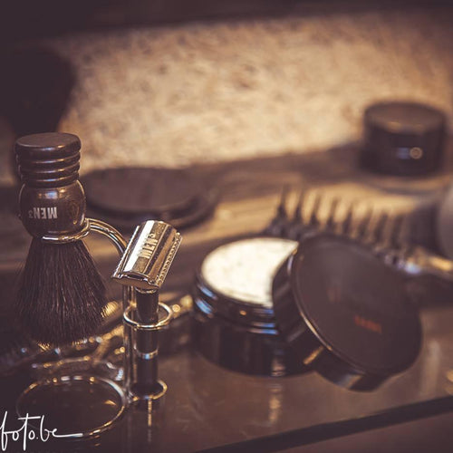 Brush & Razor Stand